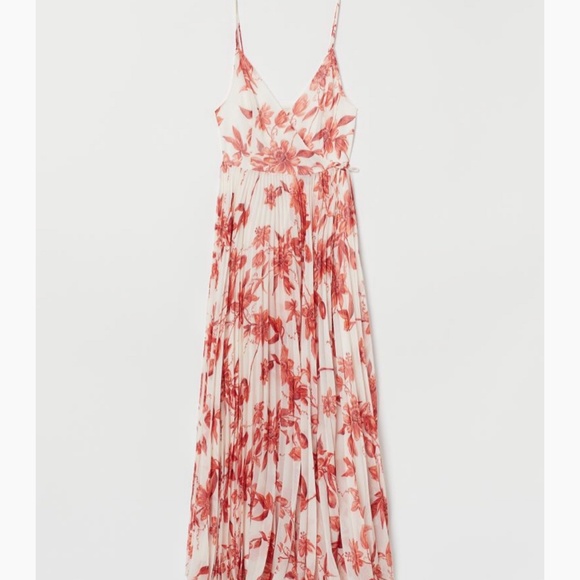 Looking to purchase H&M floral dress size XS-2 - Picture 3 of 3